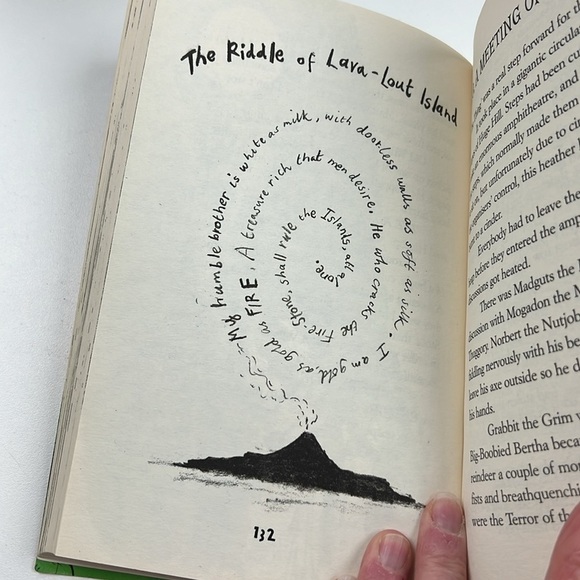 Kids Book / How To Twist A Dragon's Tale - Picture 6 of 7